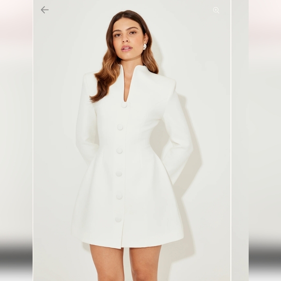 Dress - Picture 1 of 11